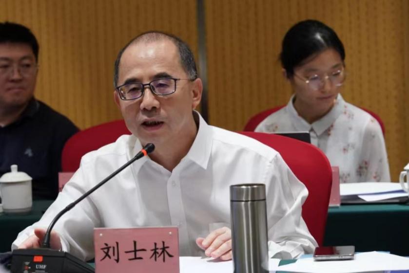 以經(jīng)濟體制改革為牽引 持續推進(jìn)城鄉融合發(fā)展 ——中國城鎮化促進(jìn)會(huì )學(xué)習貫徹二十屆三中全會(huì )精神座談會(huì )發(fā)言摘要